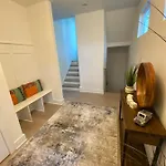 Entire Close To Boa Stadium & Holiday home