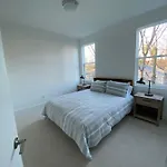 Entire Close To Boa Stadium & Holiday home