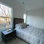 Holiday home Entire Close To Boa Stadium & *