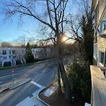 Entire Close To Boa Stadium & Holiday home *
