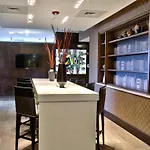 Hotel Airport By Ihg