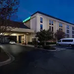 Spark By Hilton Charlotte Airport North