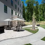 Holiday Inn Express & Suites - Charlotte Airport By Ihg