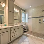 2 Mi To Dtwn: In Noda District Near Unc! Holiday home *