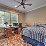 Holiday home 2 Mi To Dtwn: In Noda District Near Unc! *