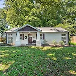Pet-Friendly Charlotte Home With Fenced Yard!