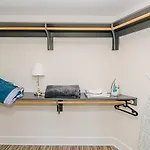 Corporate Uptown Furnished Apartment *