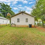 Cozy, 1-Level Cottage - 5 Miles To Uptown Clt