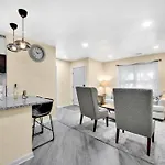 Cozy 2 Bedroom Pineville-matthews Duplex Sleeps 8 *