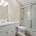 Holiday home Cozy 2 Bedroom Pineville-matthews Duplex Sleeps 8 *