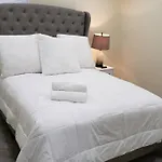 Holiday home Cozy 2 Bedroom Pineville-matthews Duplex Sleeps 8 *