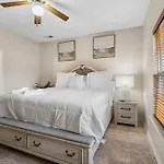 Cozy 4b 2 5b King Beds Jacuzzi * Charlotte