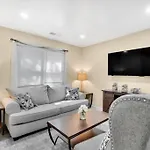 Cozy 2 Bedroom Pineville-matthews Duplex Sleeps 8 *