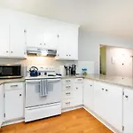 Apartment Roomy 3br 2 Bath Minutes To Uptown And Airport Ideal For Small Families