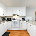 Apartment Roomy 3br 2 Bath Minutes To Uptown And Airport Ideal For Small Families