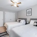 Stunning Southpark/Cotswold Home