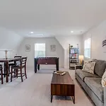 Gorgeous 3 Level Home Near Noda & Plaza Midwood