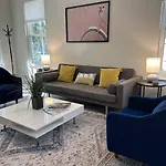 Lazy Deer Lodge