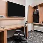 Courtyard By Marriott Northlake Hotel