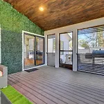 Modern With Yard 3 Mi To Uptown Charlotte! Charlotte