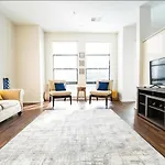 Luxury Uptown Wi-fi Gym Pool Shops Food! 228 * Charlotte