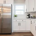 Holiday home 3 Mi To & Pet Friendly & Quiet Neighborhood