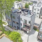 City Views - Walking Distance To Panthers Stadium