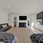 Holiday home Amazing Views Rooftop Patio, Gym And Game