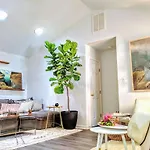 Rare Downtown Matthews Walk 2 Shops Restauraunts Hike Clt 2 Bedroom Not 3br