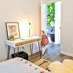 Rare Downtown Matthews Walk 2 Shops Restauraunts Hike Clt 2 Bedroom Not 3br Charlotte