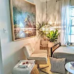 Rare Downtown Matthews Walk 2 Shops Restauraunts Hike Clt 2 Bedroom Not 3br Charlotte