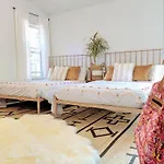 Rare Downtown Matthews Walk 2 Shops Restauraunts Hike Clt 2 Bedroom Not 3br Charlotte