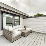 Modern + Stylish Condo: 5 Mi To Downtown