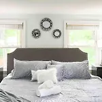 2Bd Home Close To Everything!
