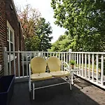 Apartment The Collection Clt: 800 Magnolia Charlotte