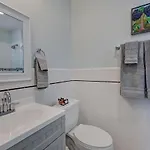 The Collection Clt: Lamar Avenue Apartment