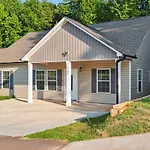 Suite Serenity 12Min From Uptown & Spectrum Ctr