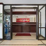 Quality Airport-near Uptown 2*