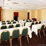 By Ihg