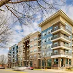 Apartment Premium And At Midtown 205 In *