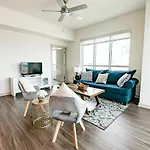 Apartment 2br Uptown Furnished Near Truist Fields Apts