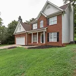 Your Home Away From Home - 5 Brs-7 Beds, 3 Baths