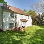 Your Home Away From Home - 5 Brs-7 Beds, 3 Baths