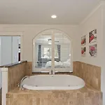 Single Story Fully Fenced Pet Friendly In The Arts District Holiday home