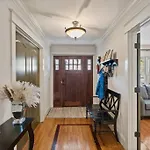 Single Story Fully Fenced Pet Friendly In The Arts District *