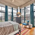 Charming 1br - Full Kitchen - Uptown Living * Charlotte