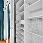 Charming 1br - Full Kitchen - Uptown Living
