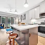 Apartment Modern Luxury ~ King Bed ~ 1br In Plaza Midwood