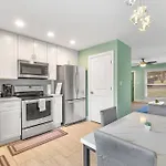 Apartment 2br Condo~ Relax Or Work Remotely With A+ Location Charlotte
