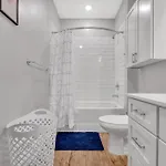 Modern Luxury ~ King Bed ~ 1br In Plaza Midwood Apartment Charlotte